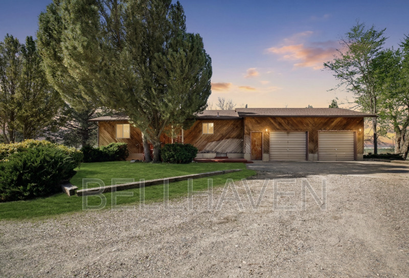 Aberdeen House: 450 W Elmore Ave