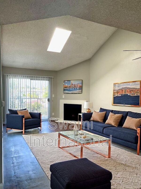Inglewood Condo: 617 East 97th St.