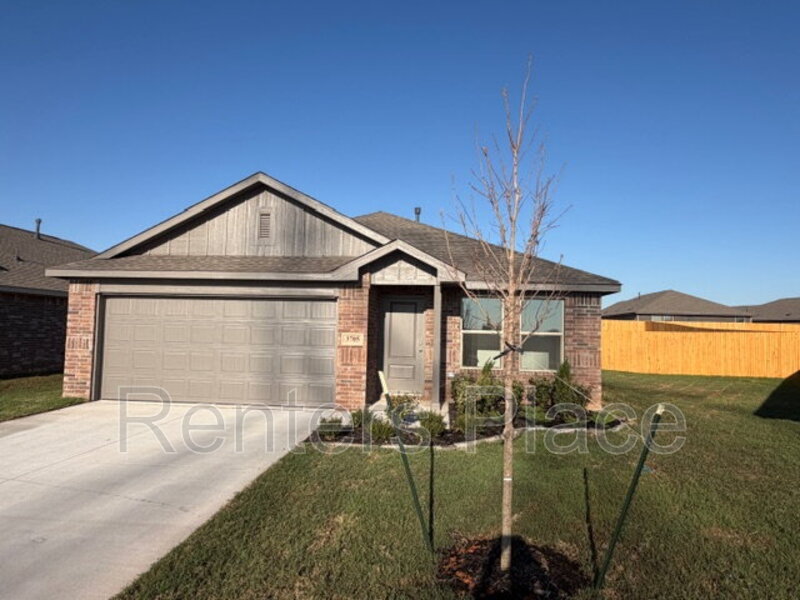 Mustang House: 3705 Montage Blvd