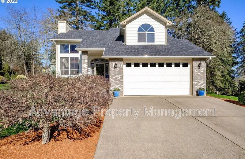 Sweet Home House: 494 Nandina ST