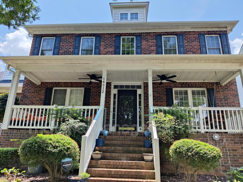 Huntersville House: 14512 Harvington Drive