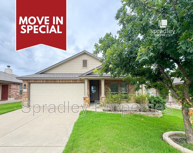 Temple House: 8718 Misty Pine Dr