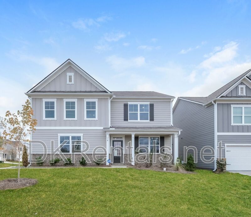 Braselton House: 14 Canterbury Valley