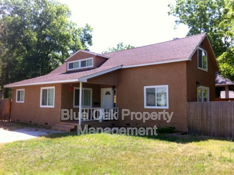 Chico House: 1305 Chestnut St