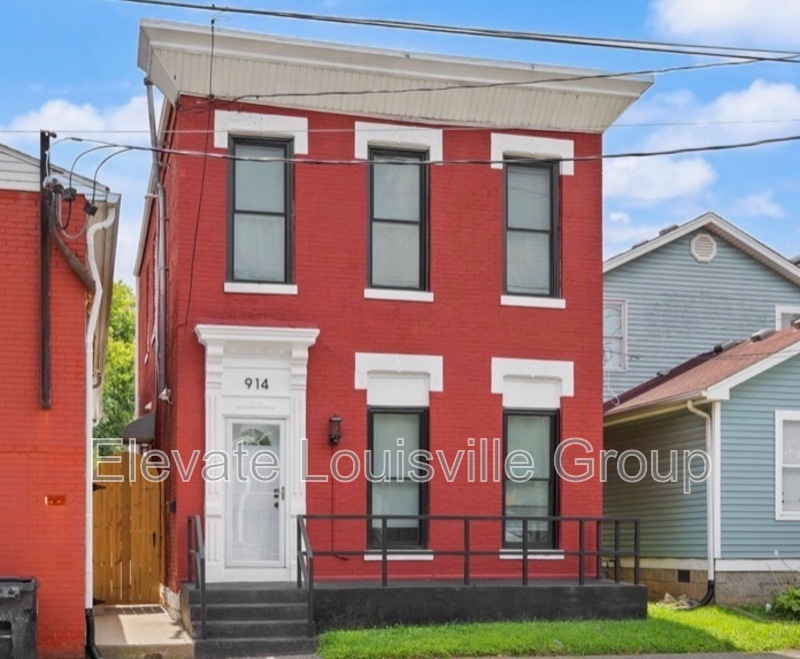 Louisville House: 914 East Muhammad Ali Boulevard