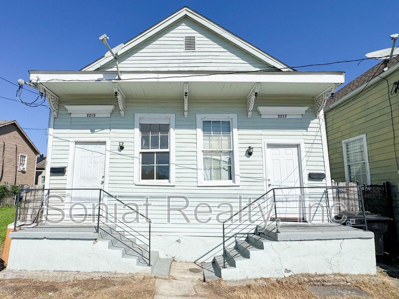 New Orleans Condo: 2215 N Galvez Street