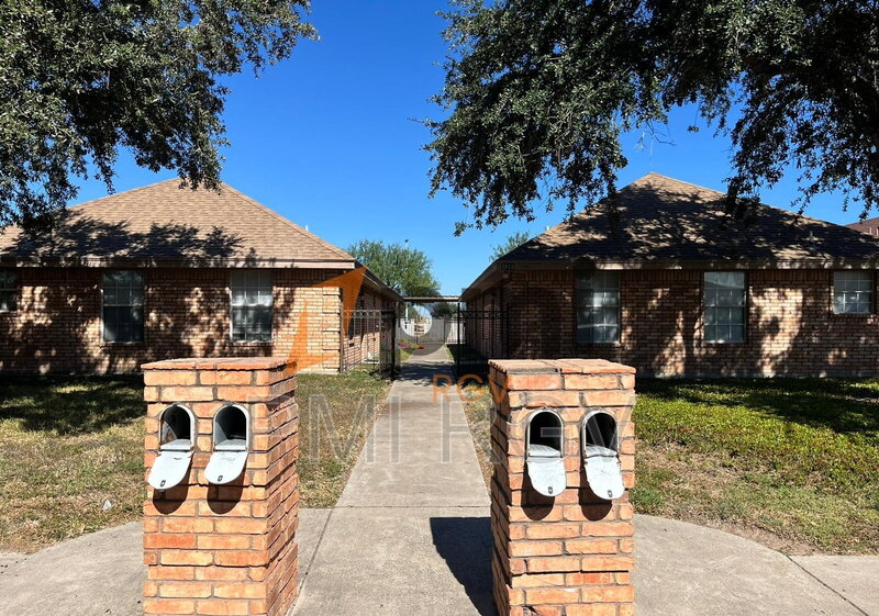 Edinburg Condo: 1913 Villa Linda Ave
