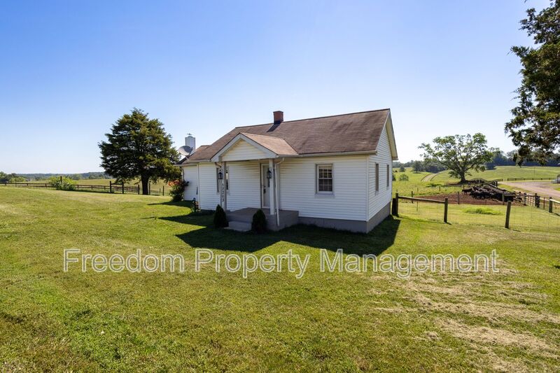 Culpeper House: 12203 Mystic Hill Lane