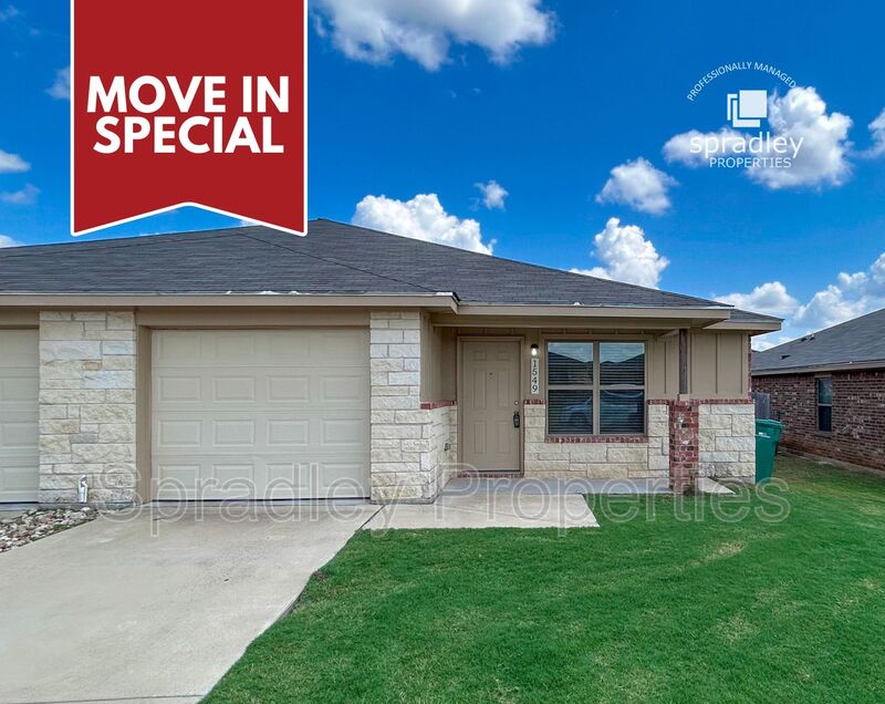 Belton Townhome: 1549 Vani Ct