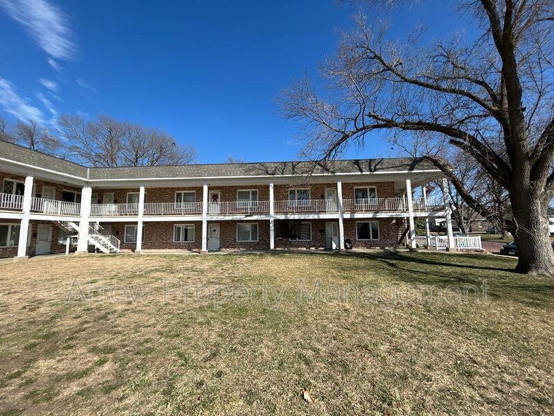 Fairbury House: 905 5th Street-107