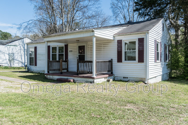 Birmingham House: 529 Robison Dr
