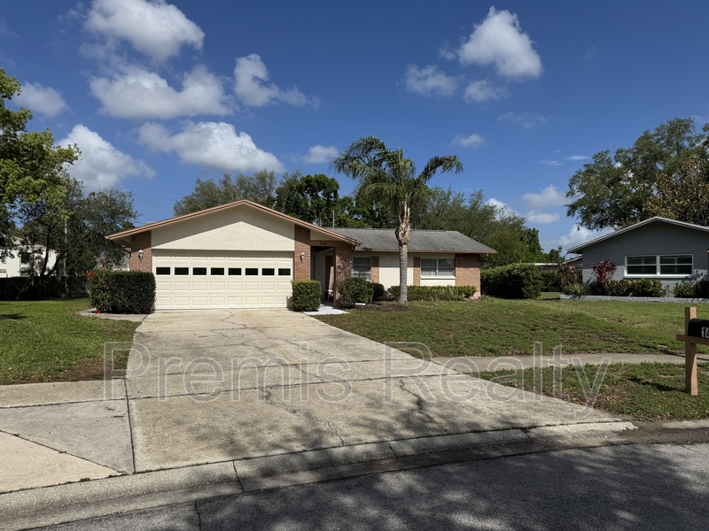 Palm Harbor House: 144 Stafford Circle