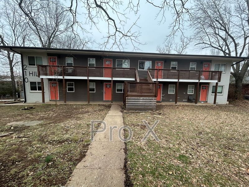 Fayetteville Condo: 210 S Hill Ave