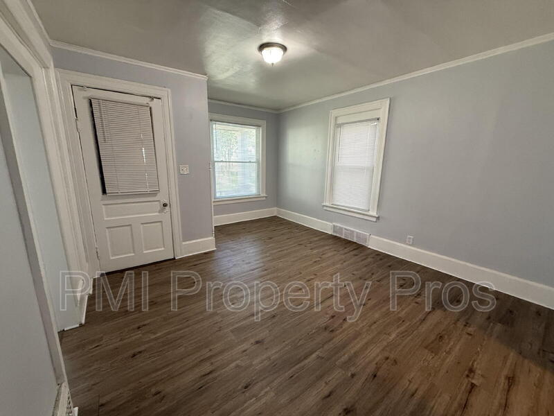 Milwaukee Condo: 2853A North Booth Street