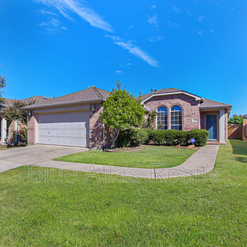 Rockwall House: 542 Hickory Lane