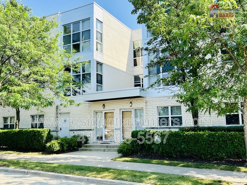 Milwaukee Condo: 2130 N Commerce Street