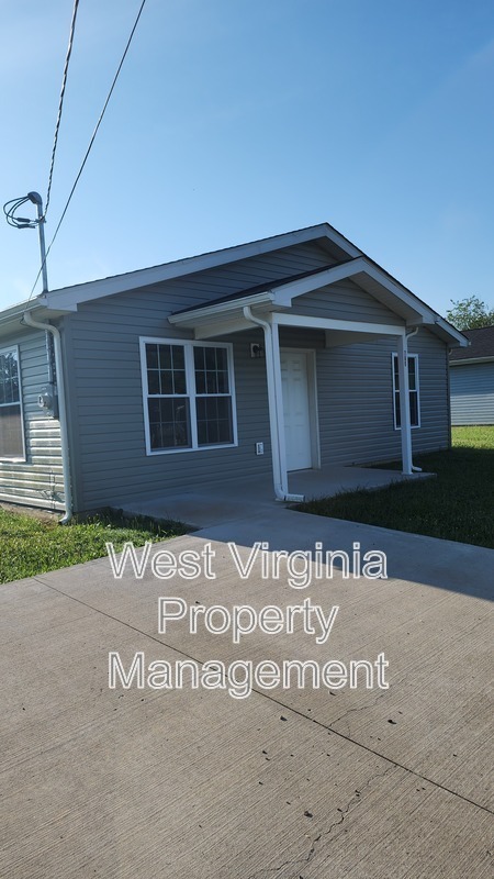 Beckley House: 756 Circleview Dr