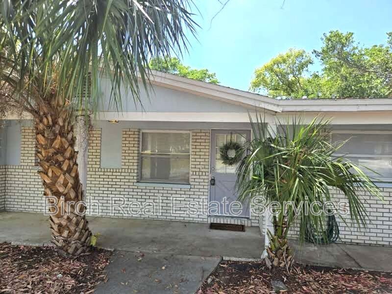 New Port Richey House: 6839 Forest Ave