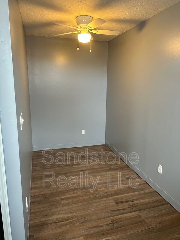 Request a Viewing for 1900 E 28th St, Unit 12 Tenant Turner