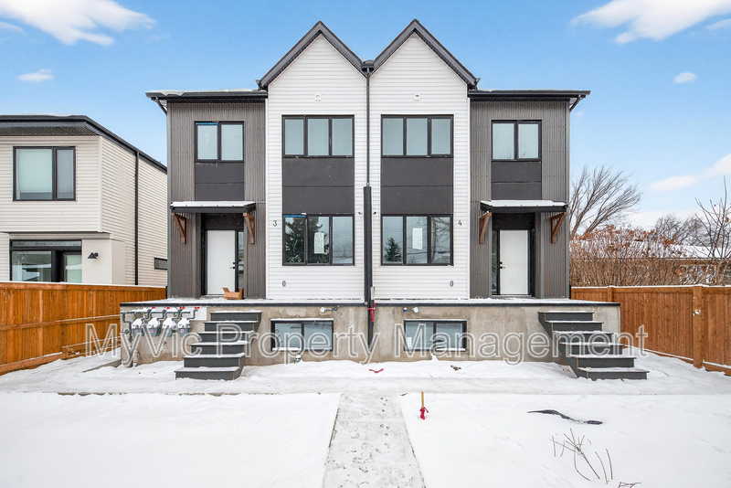 Edmonton Townhome: 10920 130 Street NW