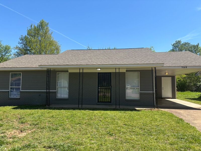 Memphis House: 5168 Corkwood Dr