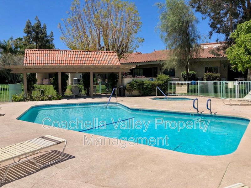 Palm Desert House: 45414 Driftwood Drive