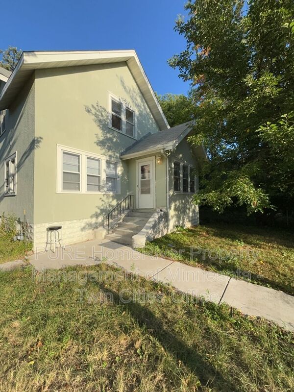 Minneapolis House: 2407 N 4th St