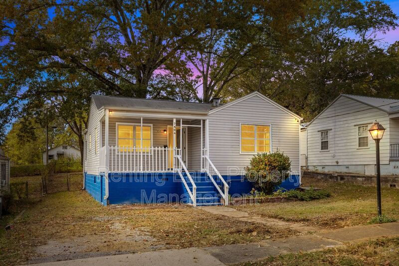 Birmingham House: 7404 Paris Ave