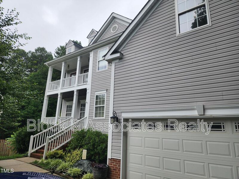 Durham House: 6 Horizon Circle