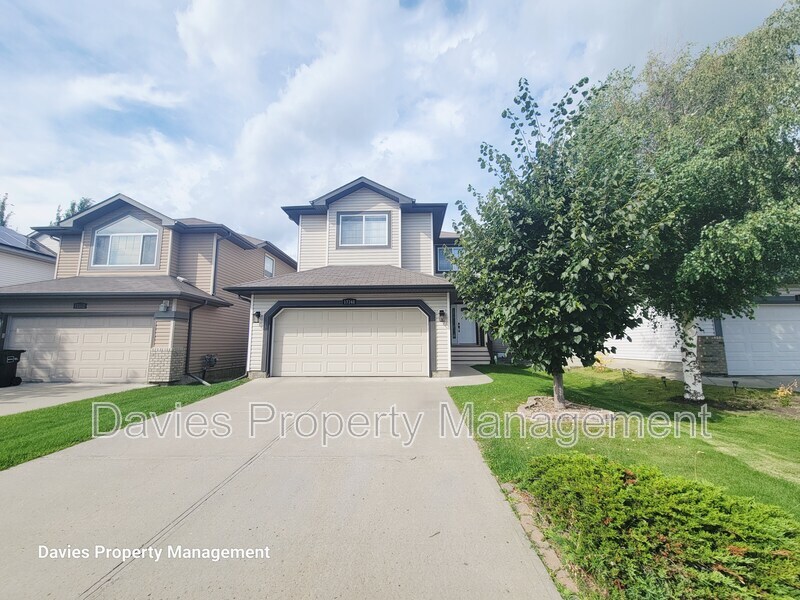 Edmonton House: 17348 8 Avenue SW