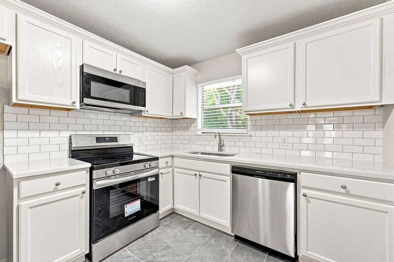 Fayetteville Condo: 2764 N Barcelona Ave