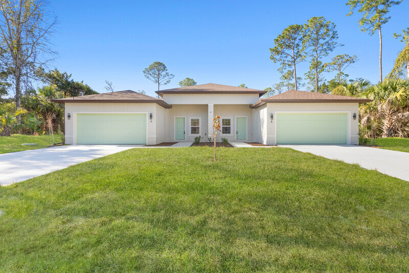 Palm Coast House: 22 Pony Lane