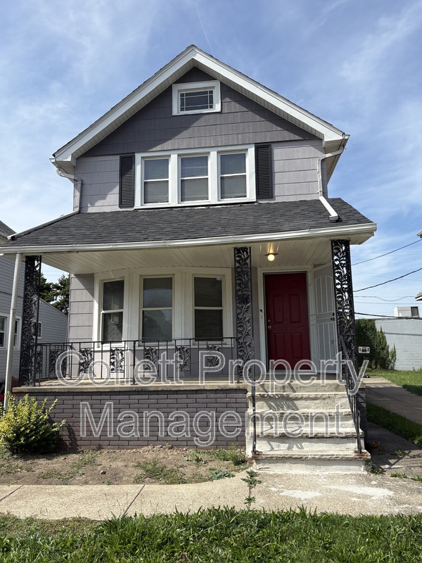 Cleveland House: 3058 West 116th Street