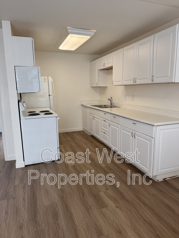 Carlsbad Condo: 3840 Carlsbad Blvd - 02