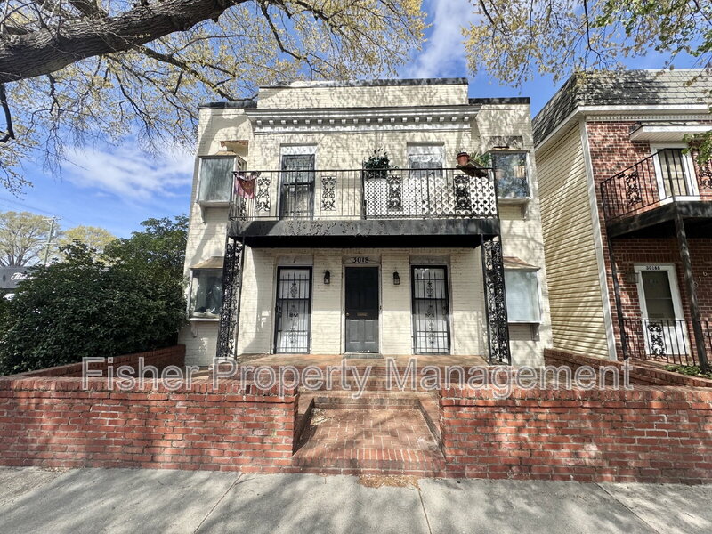 Richmond Condo: 3018 Ellwood Ave