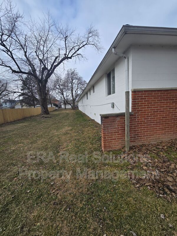 Columbus Condo: 373 S Burgess Ave