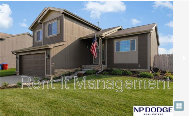 Bellevue House: 13811 S 43 Avenue