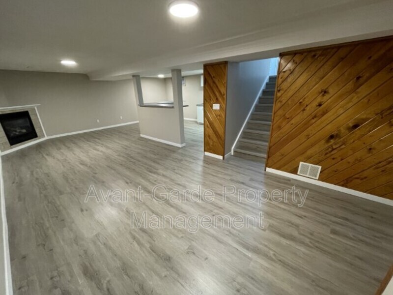 Edmonton House: 12243 142 Ave NW