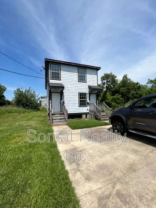 New Orleans Condo: 2012 Alabo Street