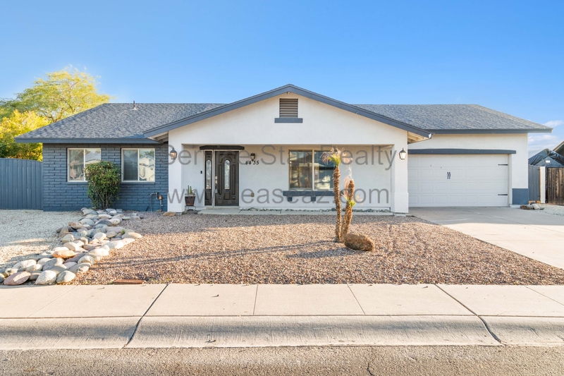 Glendale House: 4435 W Windrose Dr