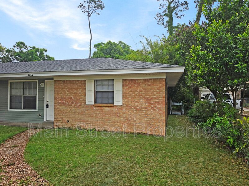 Pensacola Condo: 7816 Sabra Drive