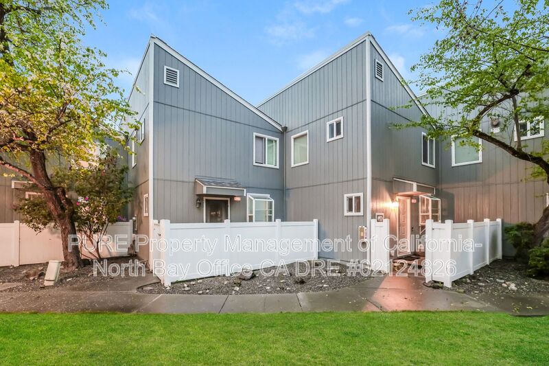 Rohnert Park Condo: 6828 Avenida Cala