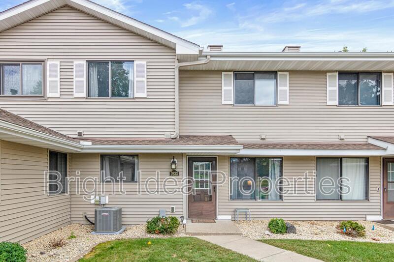 Maple Grove Townhome: 7633 Wedgewood Court