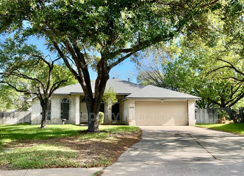 Round Rock House: 1604 Copperhead Cv