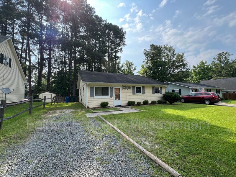 Durham House: 3306 Prudence Street