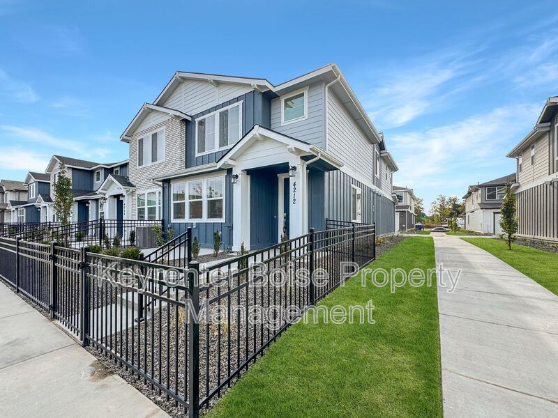 Eagle House: 4212 W. Cirrus Lane