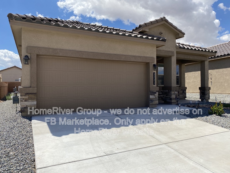 Rio Rancho House: 3221 Berkshire Rd NE