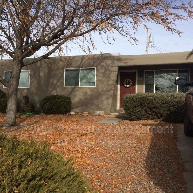 Farmington House: 3500 Edgecliff Dr