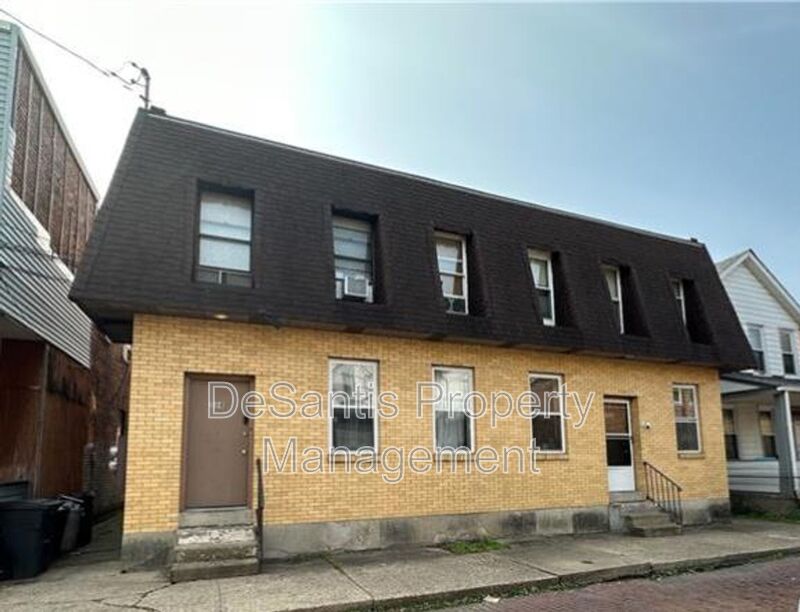 McKees Rocks Condo: 308 Campbell Street