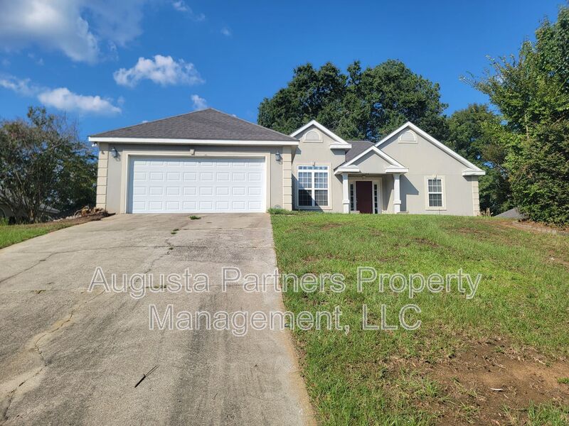 Grovetown House: 4779 Cold Springs Dr
